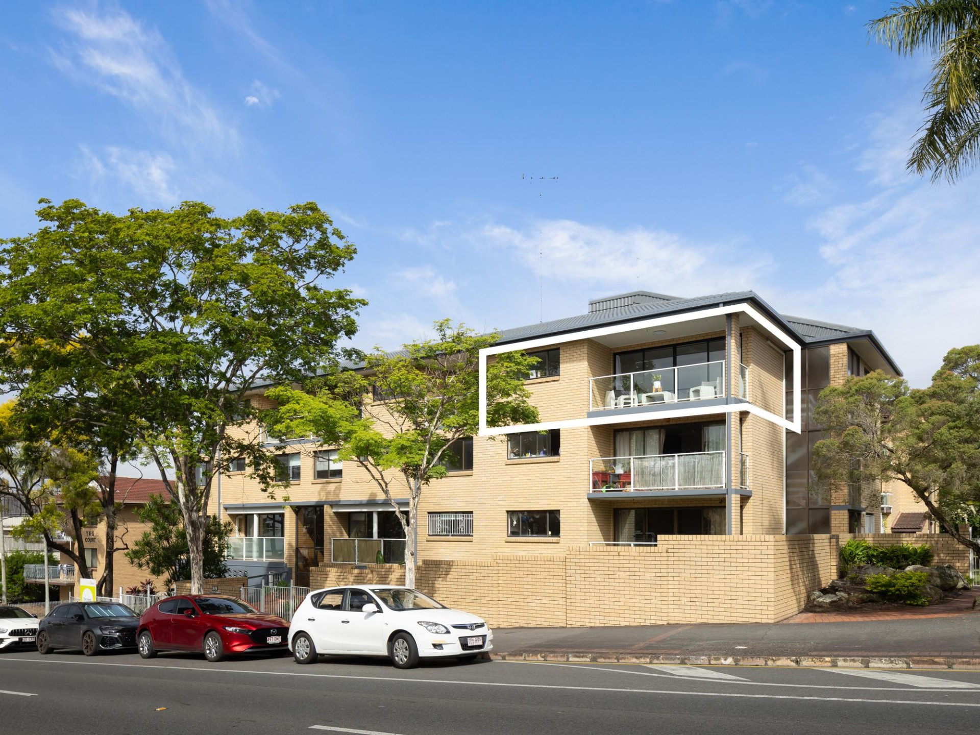 Stylish Urban Living in New Farm